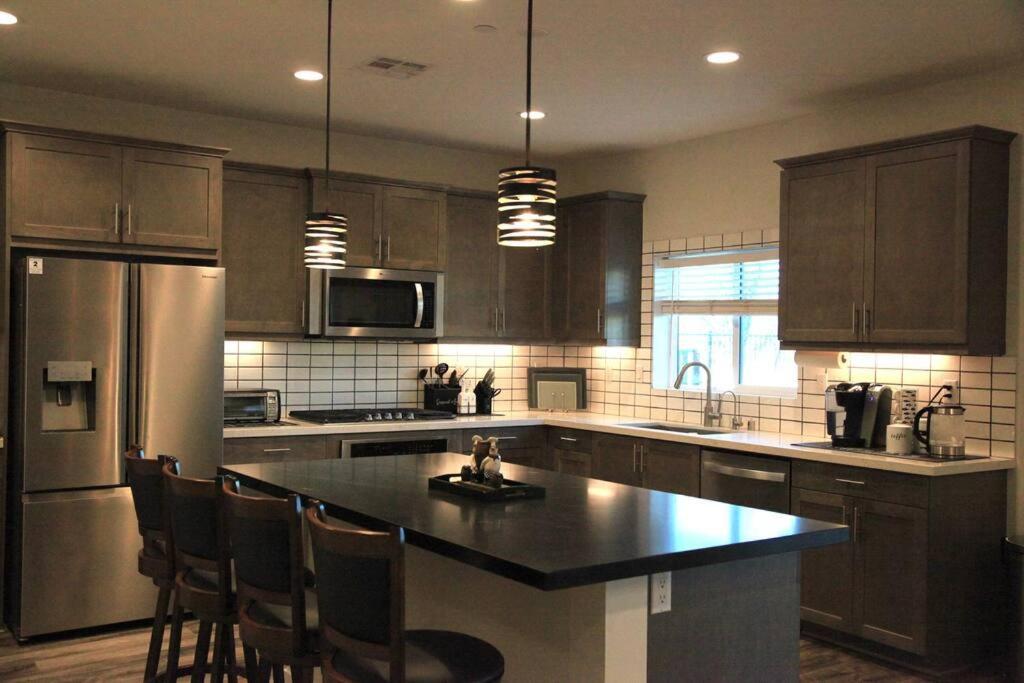 فيلا Vineyard Poolside Retreat Winchester المظهر الخارجي الصورة