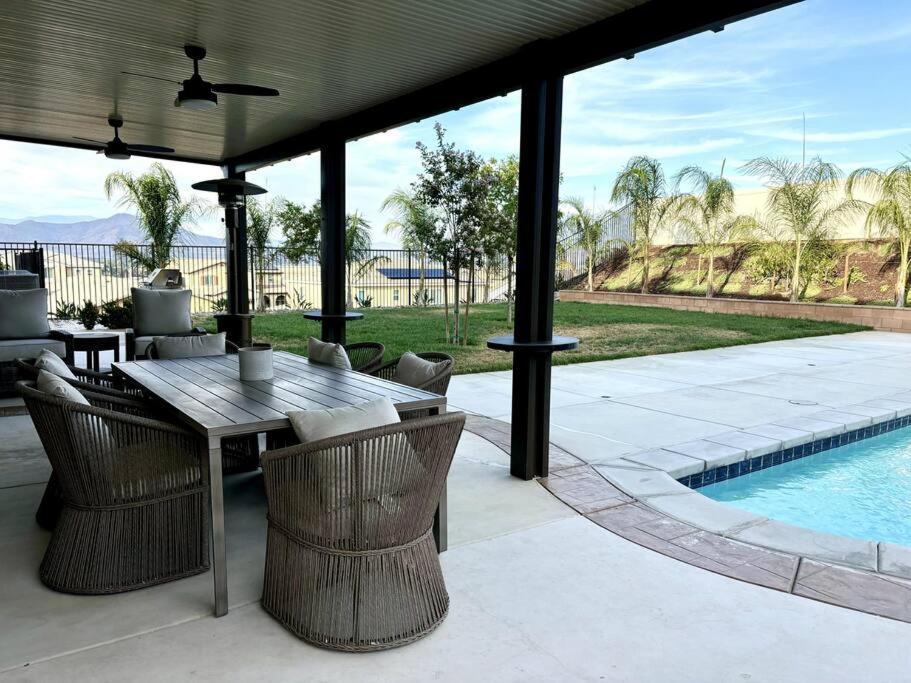 فيلا Vineyard Poolside Retreat Winchester المظهر الخارجي الصورة